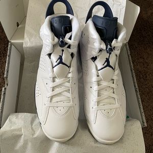 Air Jordan 6 retro : white/midnight navy: size 9.5